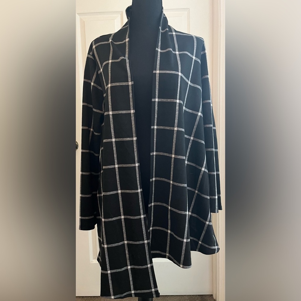 Black and White Checkered Women's Cardigan